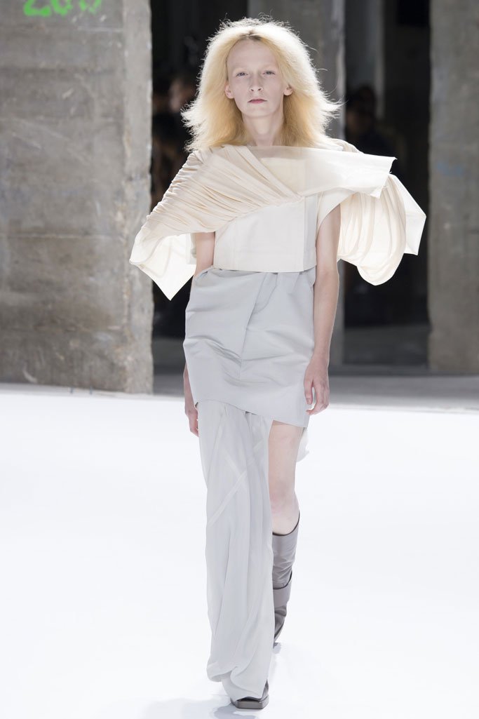 Rick Owens（瑞克·欧文斯）2024春夏巴黎时装周女装秀