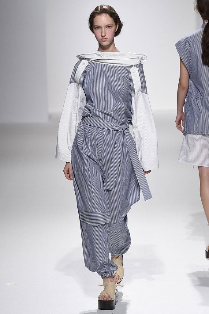 Chalayan（卡拉扬）2024巴黎时装周女装秀