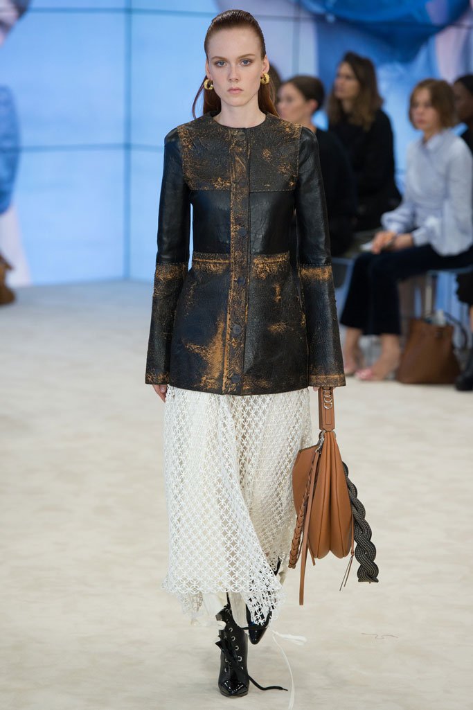 Loewe（罗意威）2024巴黎时装周女装秀