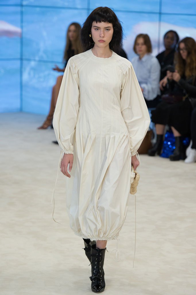 Loewe（罗意威）2024巴黎时装周女装秀