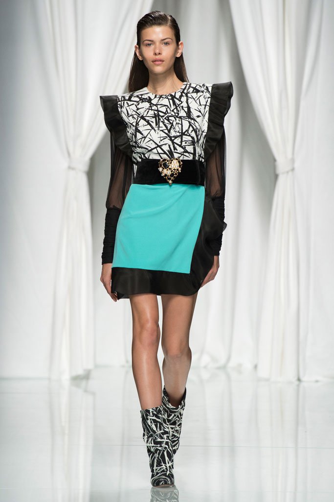 Emanuel Ungaro 2024春夏巴黎时装周时装秀
