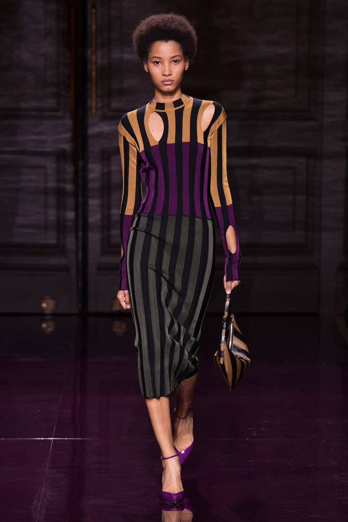 Nina Ricci（莲娜丽姿）2024巴黎时装周时装秀