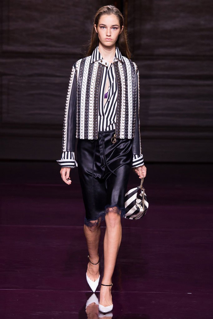 Nina Ricci（莲娜丽姿）2024巴黎时装周时装秀