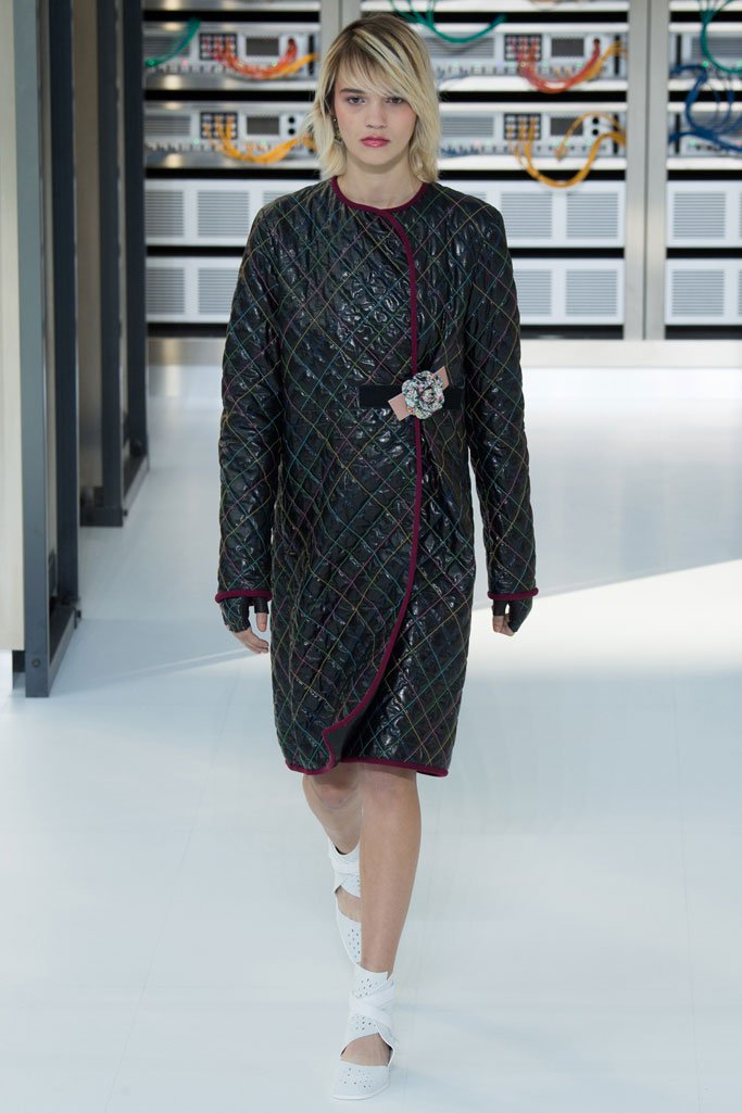 Chanel（香奈儿）2024春夏巴黎时装周时装秀
