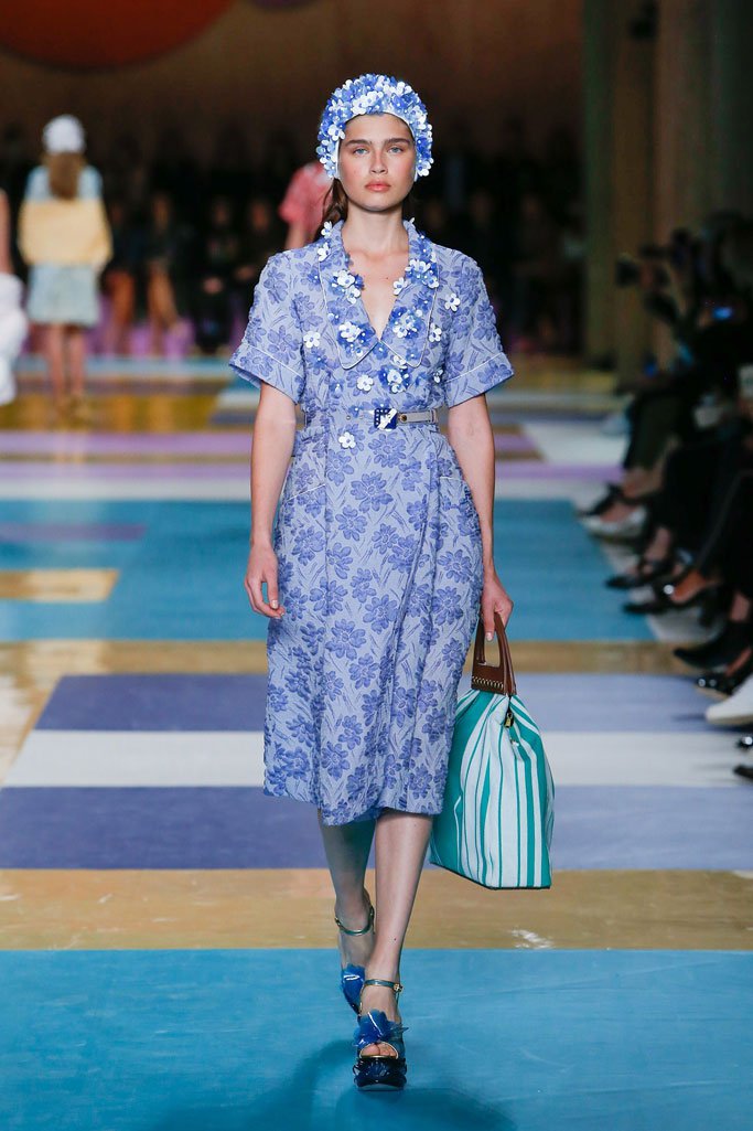 Miu Miu（缪缪）2024春夏巴黎时装周时装秀