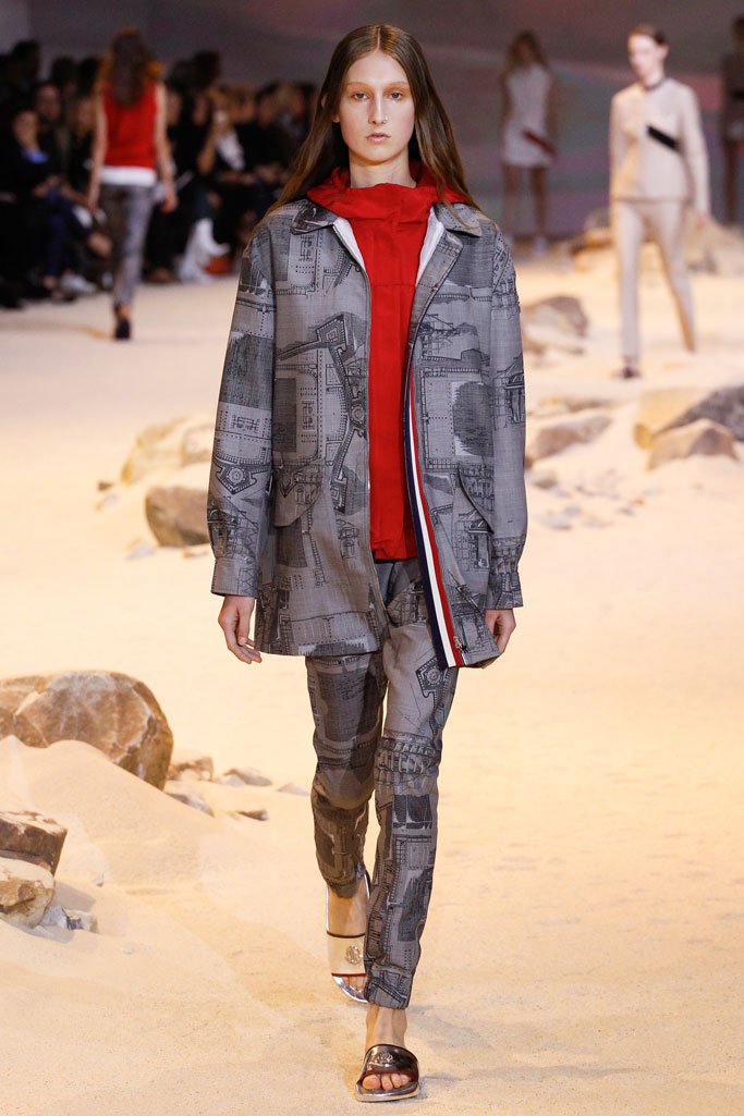 Moncler Gamme Rouge（盟可睐）2024巴黎时装周时装秀