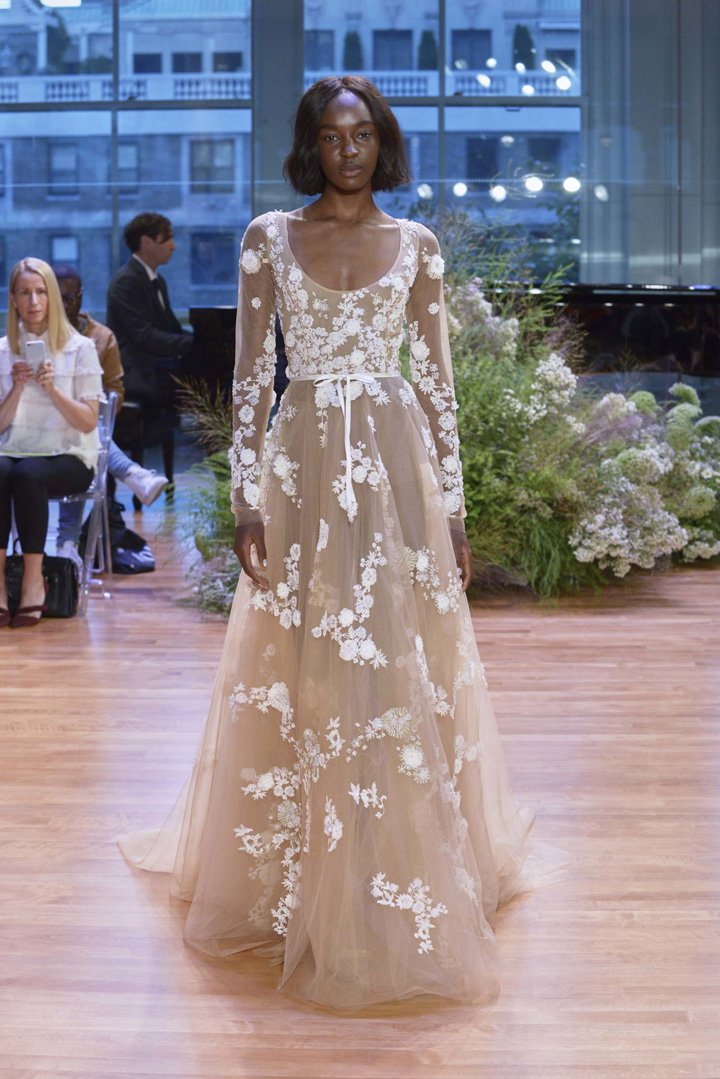 Monique Lhuillier 2024秋冬婚纱礼服系列