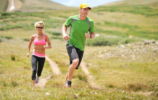 运动后心率多久恢复正常 和个人身体状况和运动强度有关