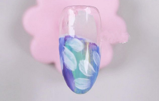 美甲花朵画法 沁蓝花朵美甲DIY