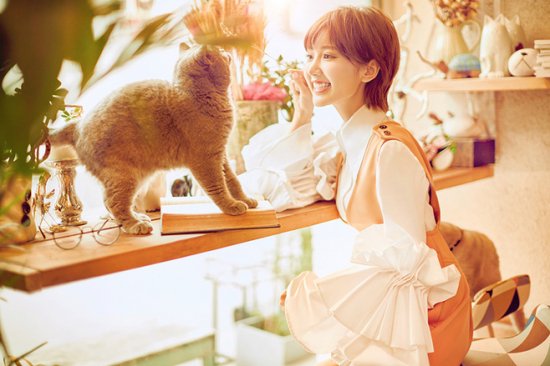 毛晓彤短发小清新写真 简直是美到天际去了