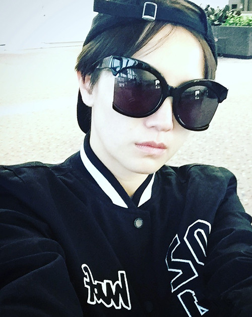 宋佳晋升短发教科书 稳坐fashion icon宝座就是这么轻松