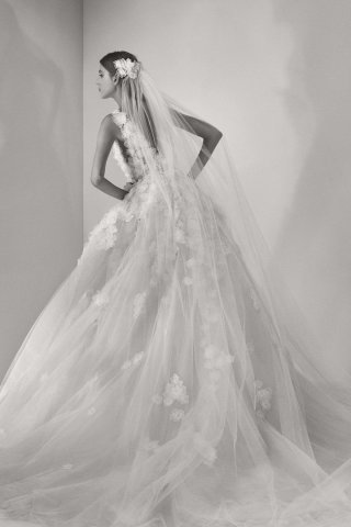 Elie Saab（艾莉·萨博）2024婚纱礼服系列