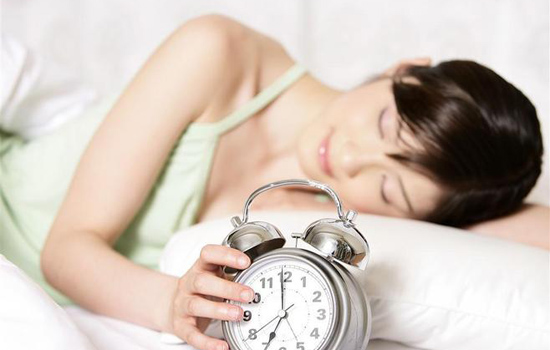 睡眠面膜好还是贴片面膜好 当然是适合自己肤质的才最好