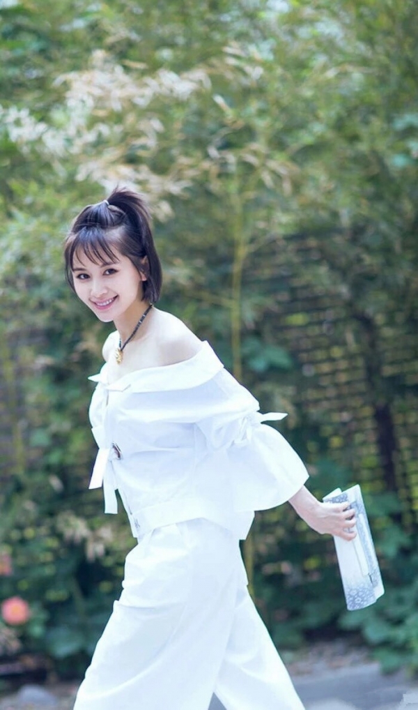 王子文最新街拍图片  曲妖精长腿撩人