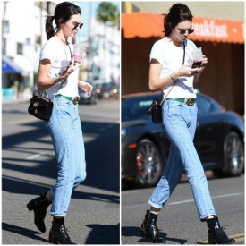 Kendall Jenner最新街拍 白T+牛仔裤清爽又帅气