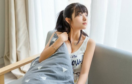 女生有男朋友的表现 9种表现表示人家名花有主了