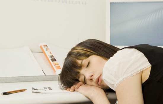 午睡后头疼是怎么回事 6大因素诠释为何午睡后头痛