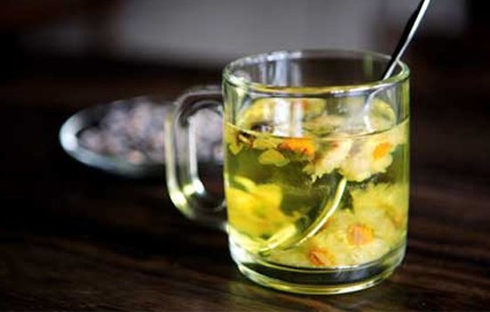 菊花茶泡了为什么会变绿 6大因素为你解答疑惑