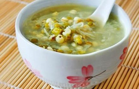 喝绿豆汤解药吗 取决于服用的药的药性