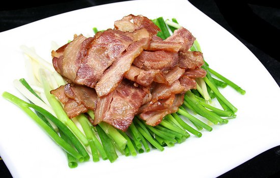 啤酒不能跟什么一起吃 喝啤酒不可不知的饮食禁忌