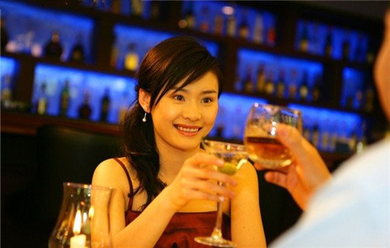 风寒感冒能喝酒吗 风寒感冒一定不能喝酒