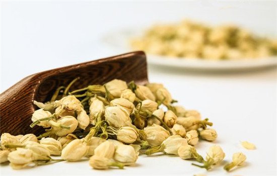 降血压的茶 高血压患者日常可选择这些茶饮用