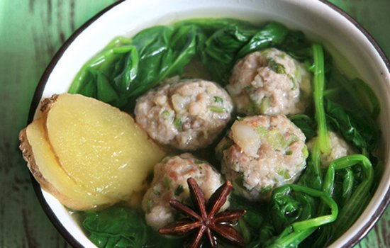 宝宝嘴唇发白吃什么好 四款食谱帮宝宝恢复气色