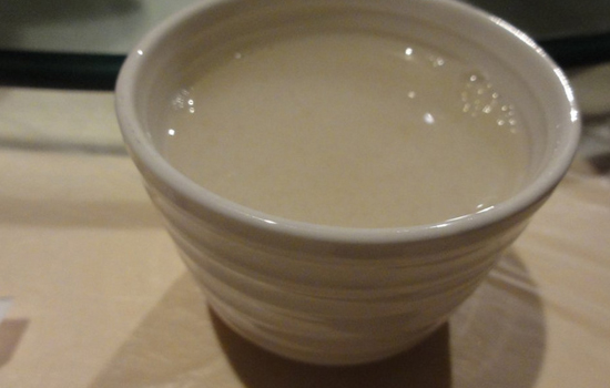 孕妇可以喝米酒吗 孕早期忌喝米酒