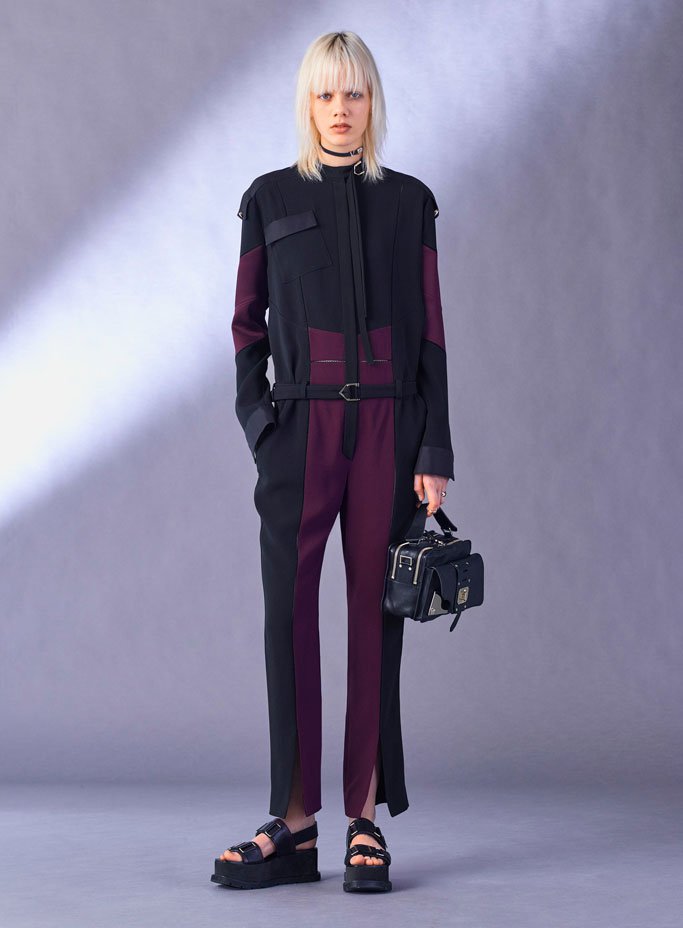 Versace范思哲最新品牌广告  Versace 2024早秋女装系列