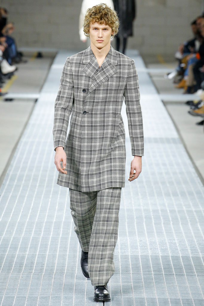 Dirk Bikkembergs 2024米兰时装周男装秀