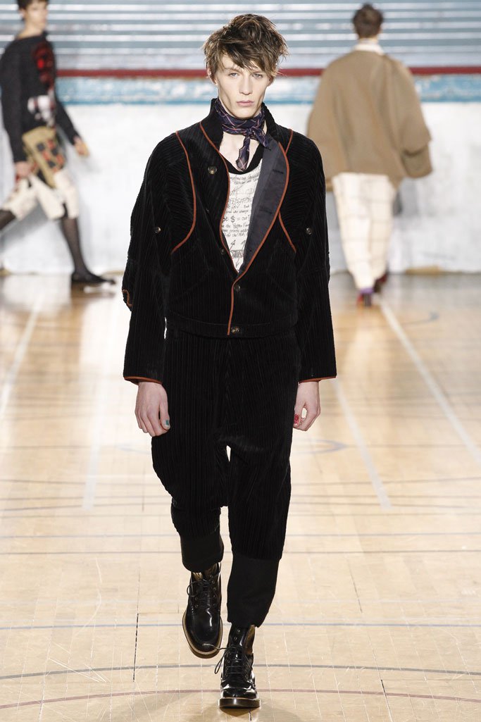 Vivienne Westwood 2024伦敦时装发布会时装秀