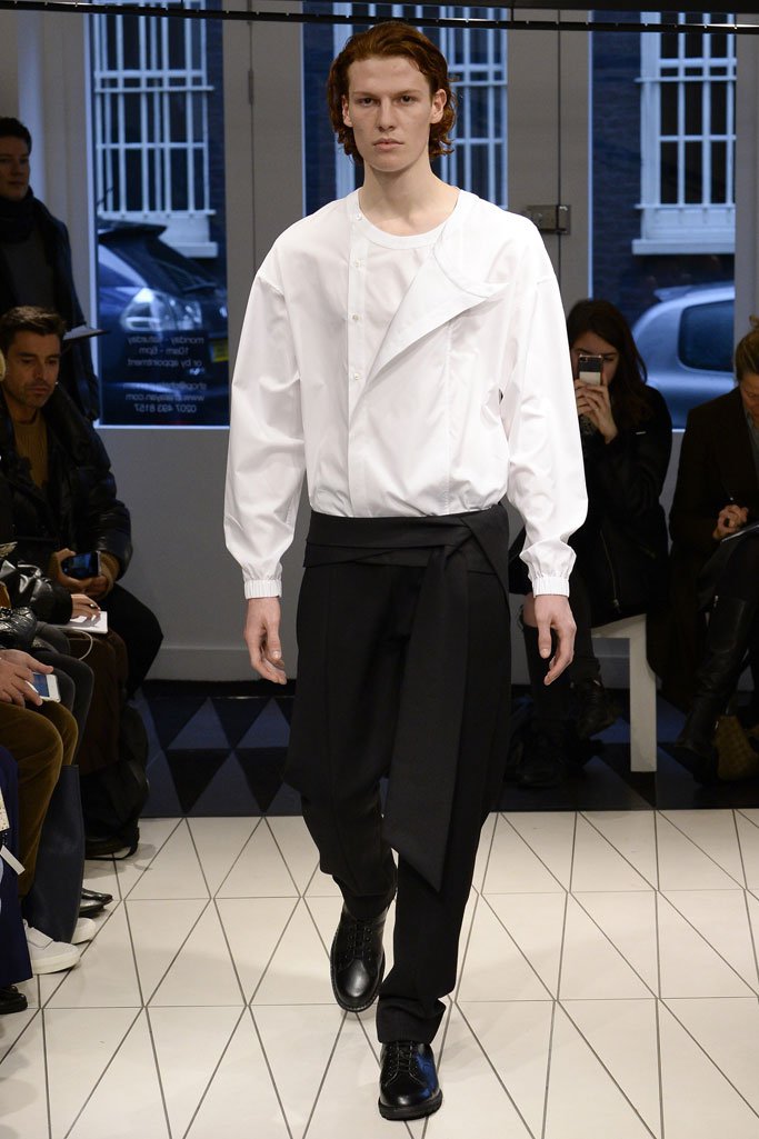 Chalayan（卡拉扬）2024伦敦时装周男装秀