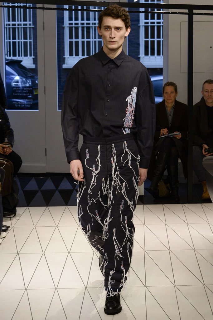 Chalayan（卡拉扬）2024伦敦时装周男装秀