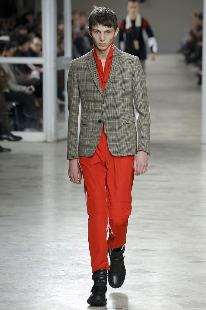 Tim Coppens（蒂姆·科庞）2024佛罗伦萨Pitti Uomo男装秀