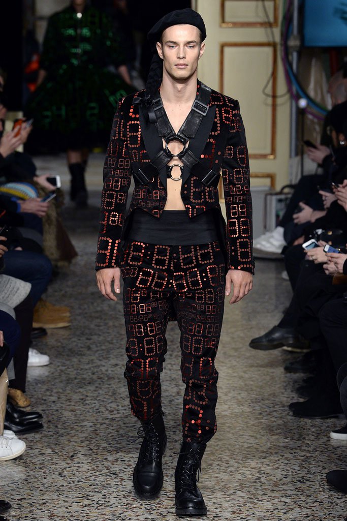 Moschino（莫斯奇诺）2024米兰时装周男装秀