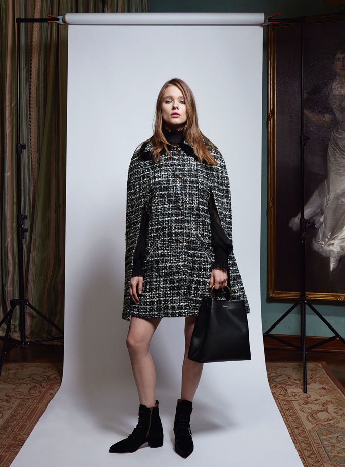 Blumarine（蓝色情人）2024女装品牌广告大片