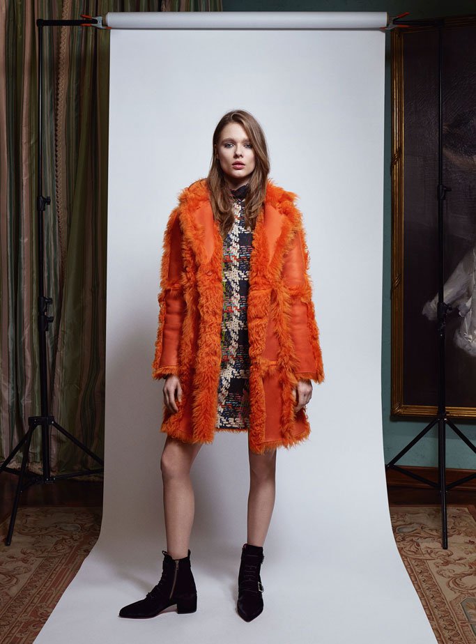 Blumarine（蓝色情人）2024女装品牌广告大片