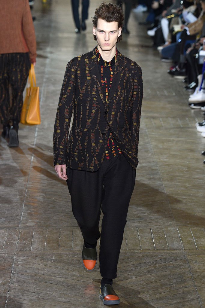Issey Miyake（三宅一生）2024巴黎时装周男装秀