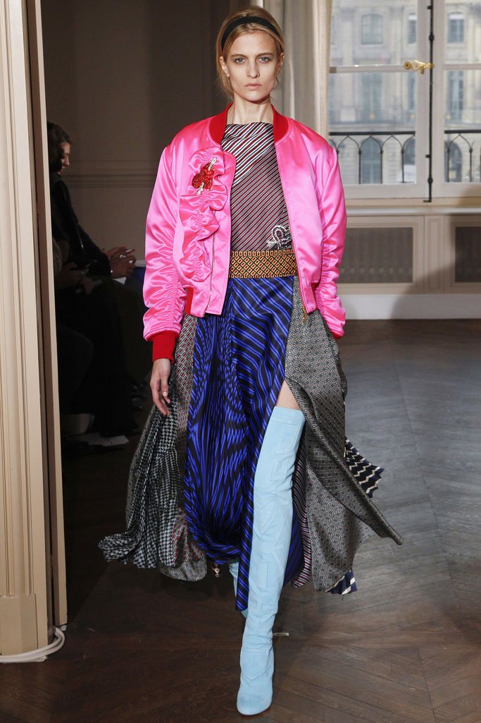 Schiaparelli（夏帕瑞丽）2024春夏巴黎时装周时装秀