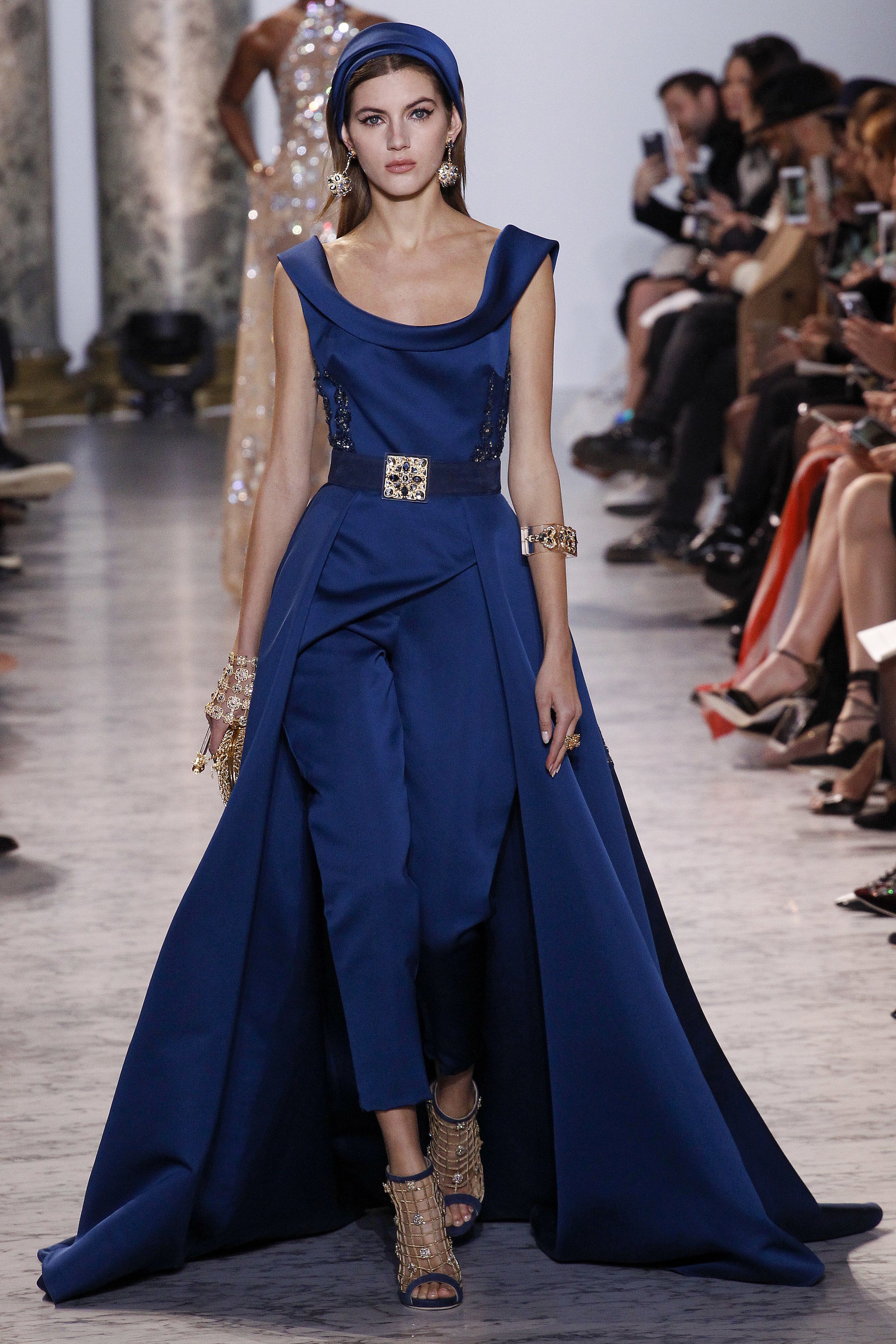 Elie Saab（艾利·萨博）2024巴黎时装周春夏时装秀