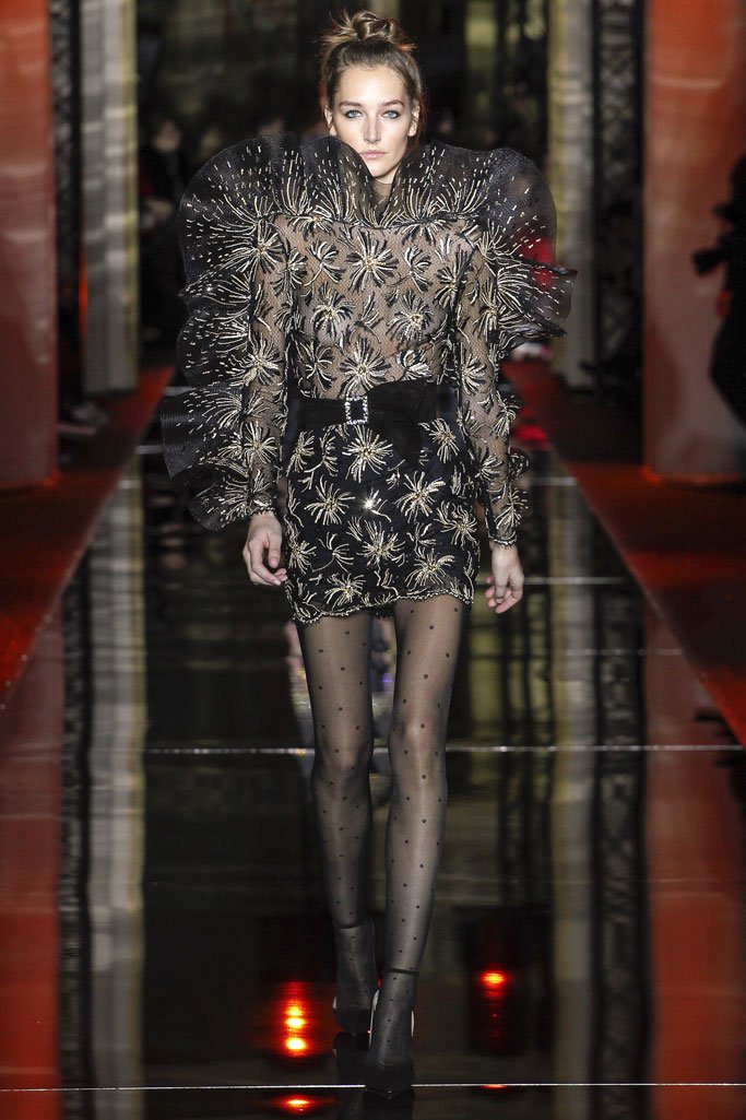 Zuhair Murad（祖海·慕拉）2024巴黎时装周春夏高级定制时装秀