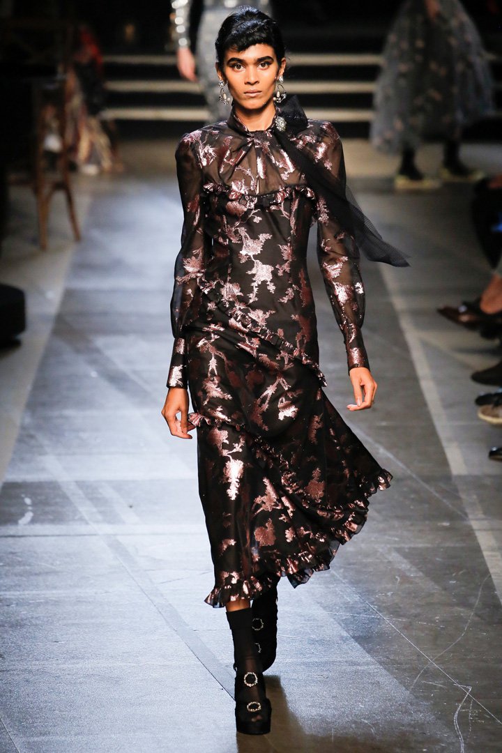 Erdem（艾尔丹姆）2024伦敦时装周时装秀