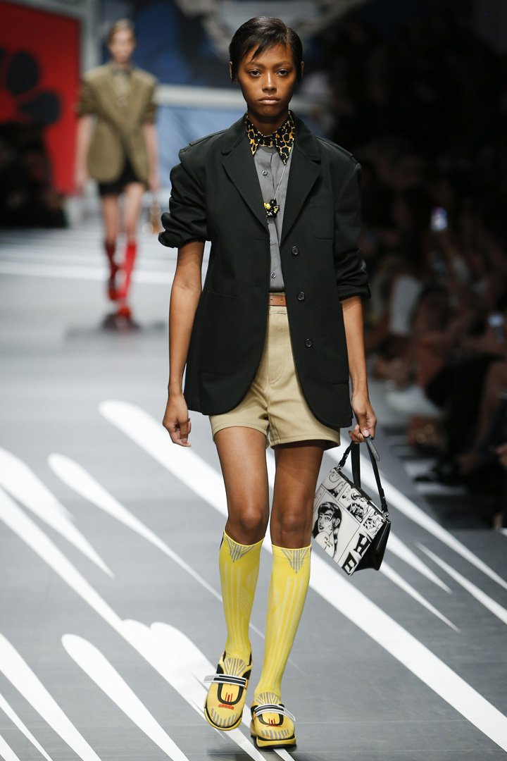 PRADA（普拉达）2024米兰时装周时装秀