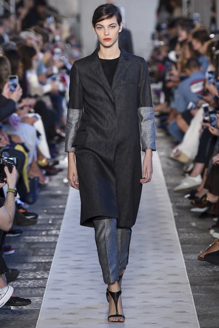 Max Mara（麦丝玛拉）2024米兰时装周时装秀