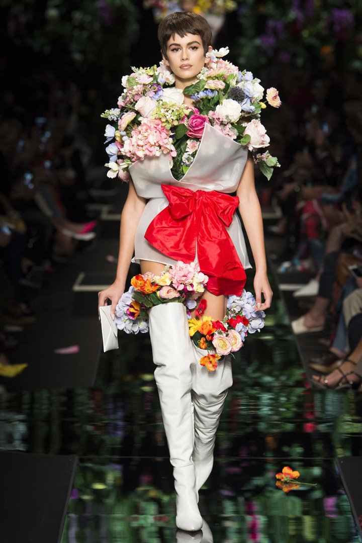 Moschino（莫斯其诺）2024米兰时装周时装秀