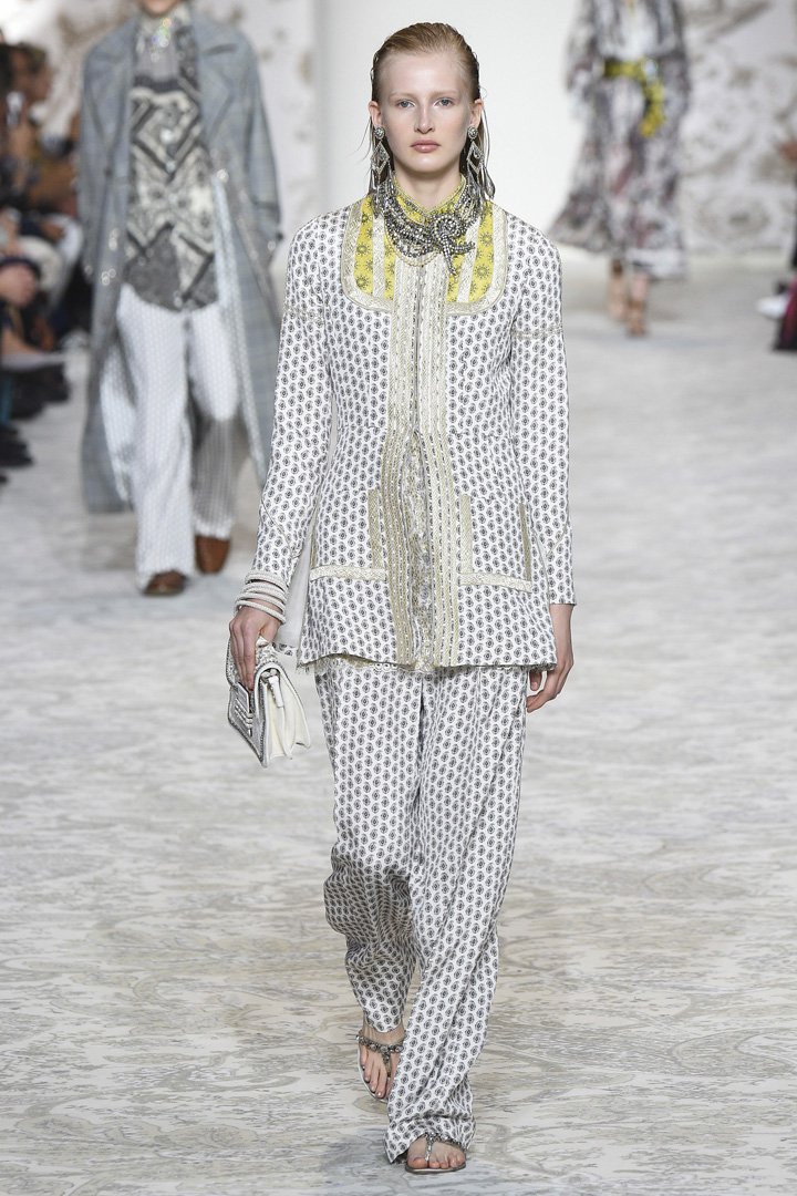 Etro（艾特罗）2024米兰时装周时装秀