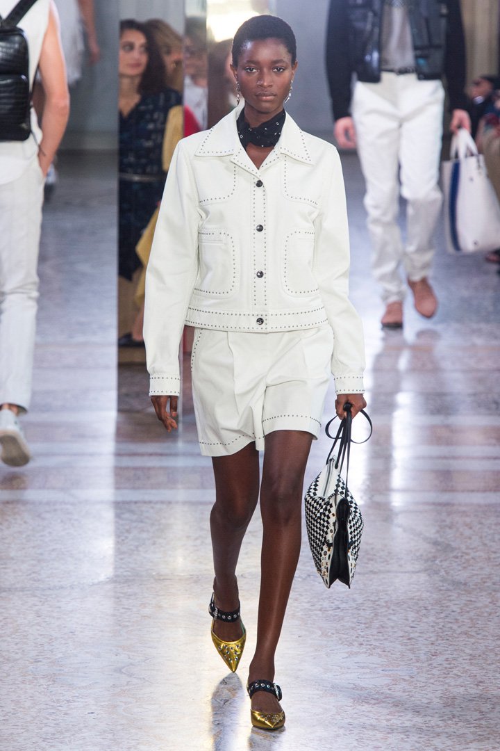 Bottega Veneta 2024米兰时装周时装秀