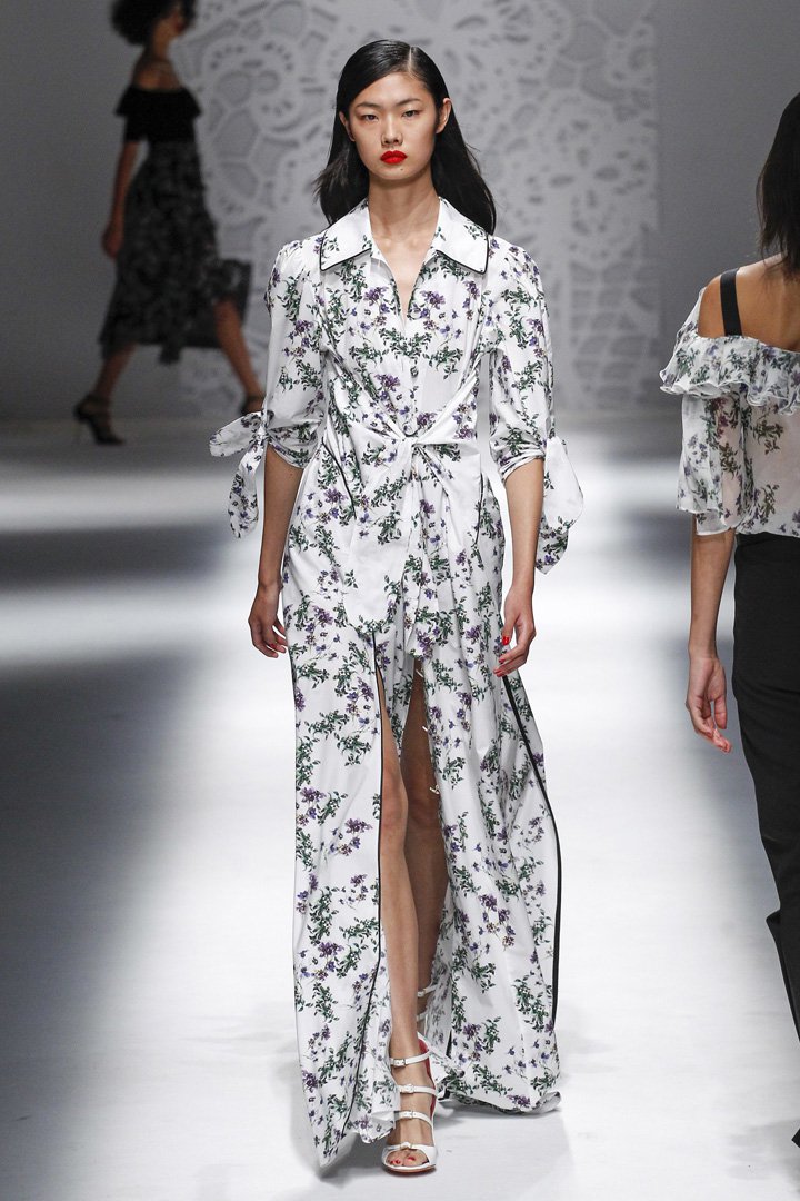 Blumarine（蓝色情人）2024米兰时装周时装秀