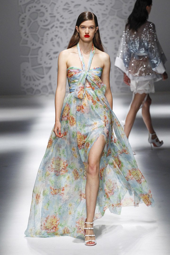 Blumarine（蓝色情人）2024米兰时装周时装秀