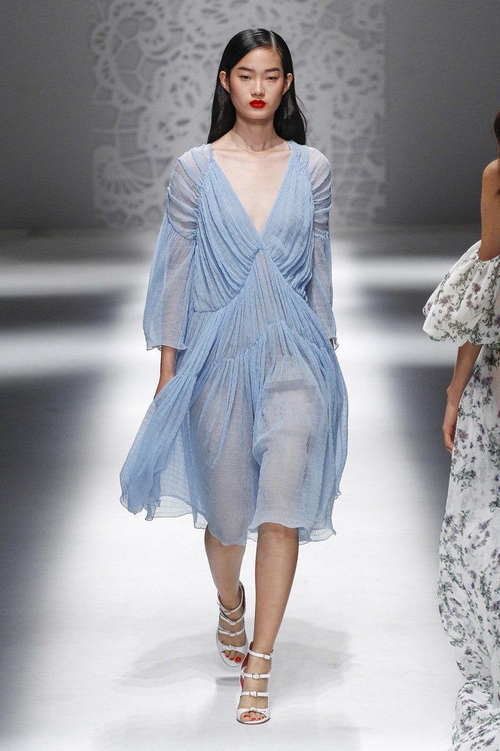 Blumarine（蓝色情人）2024米兰时装周时装秀